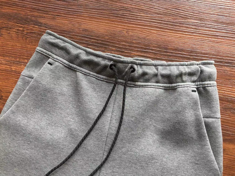 NIKE TECH FLEECE PANTS x WOLF GREY - Phantom Kicks