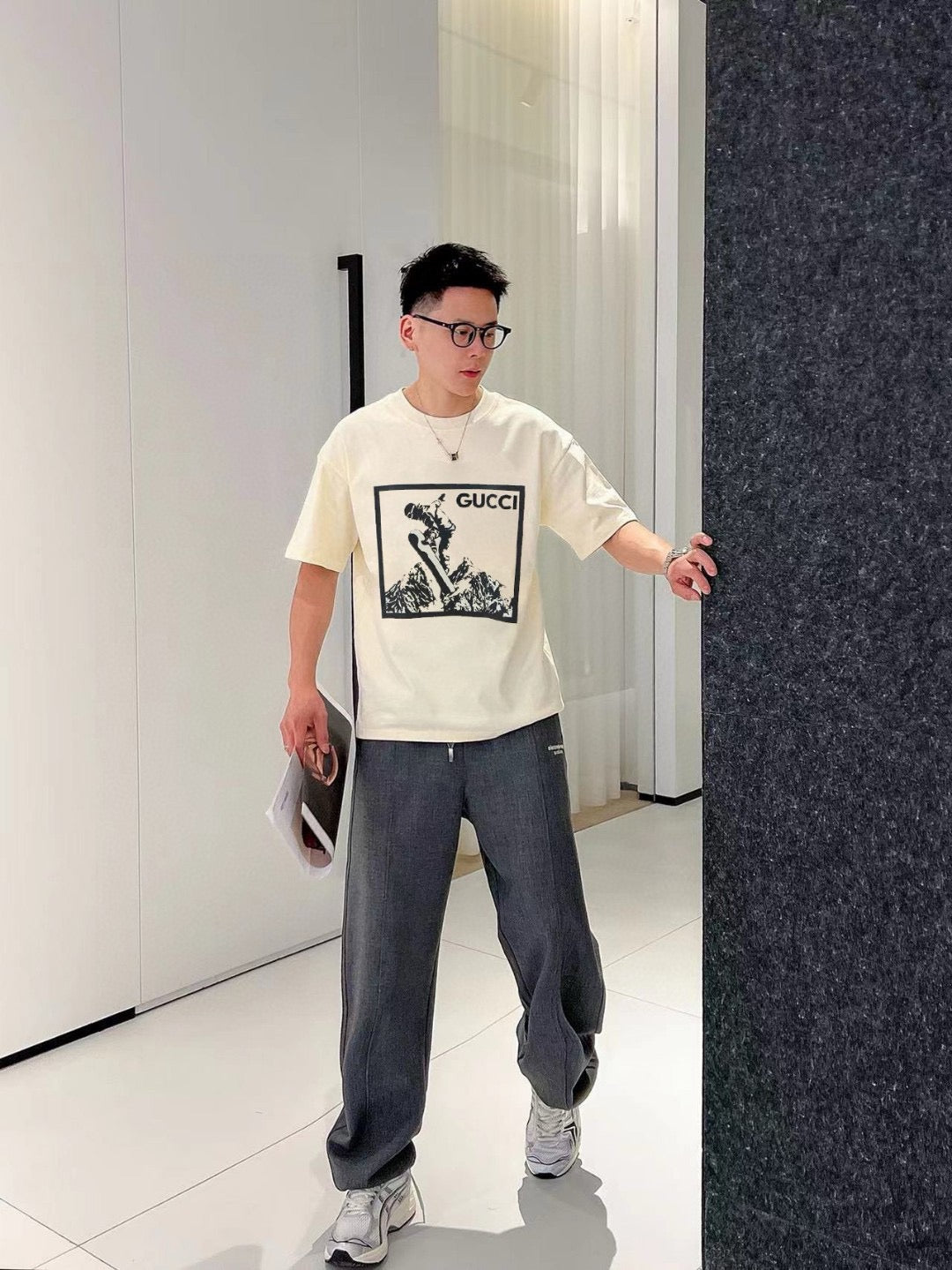 Gucci Snowboarder Graphic T-Shirt - Phantom Kicks