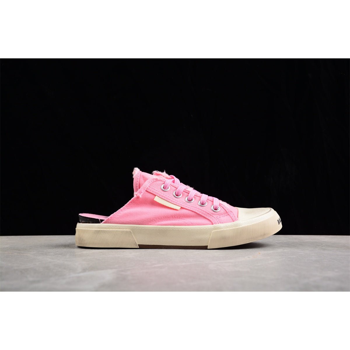 BALENCIAGA PARIS LOW x PINK - Phantom Kicks