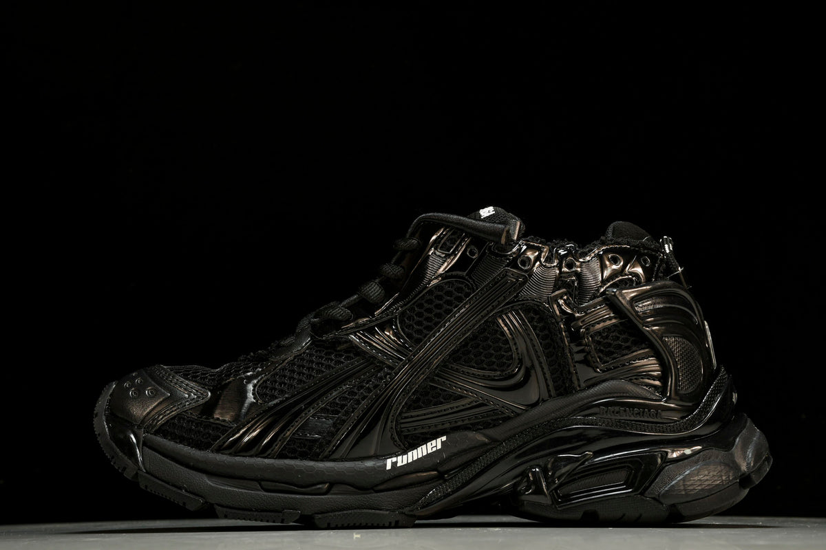 B Runner Black