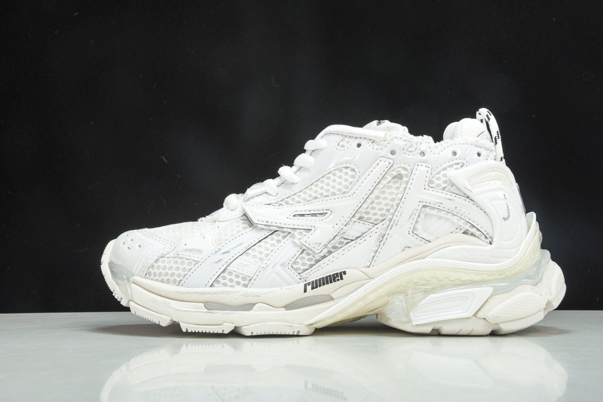 B Runner White