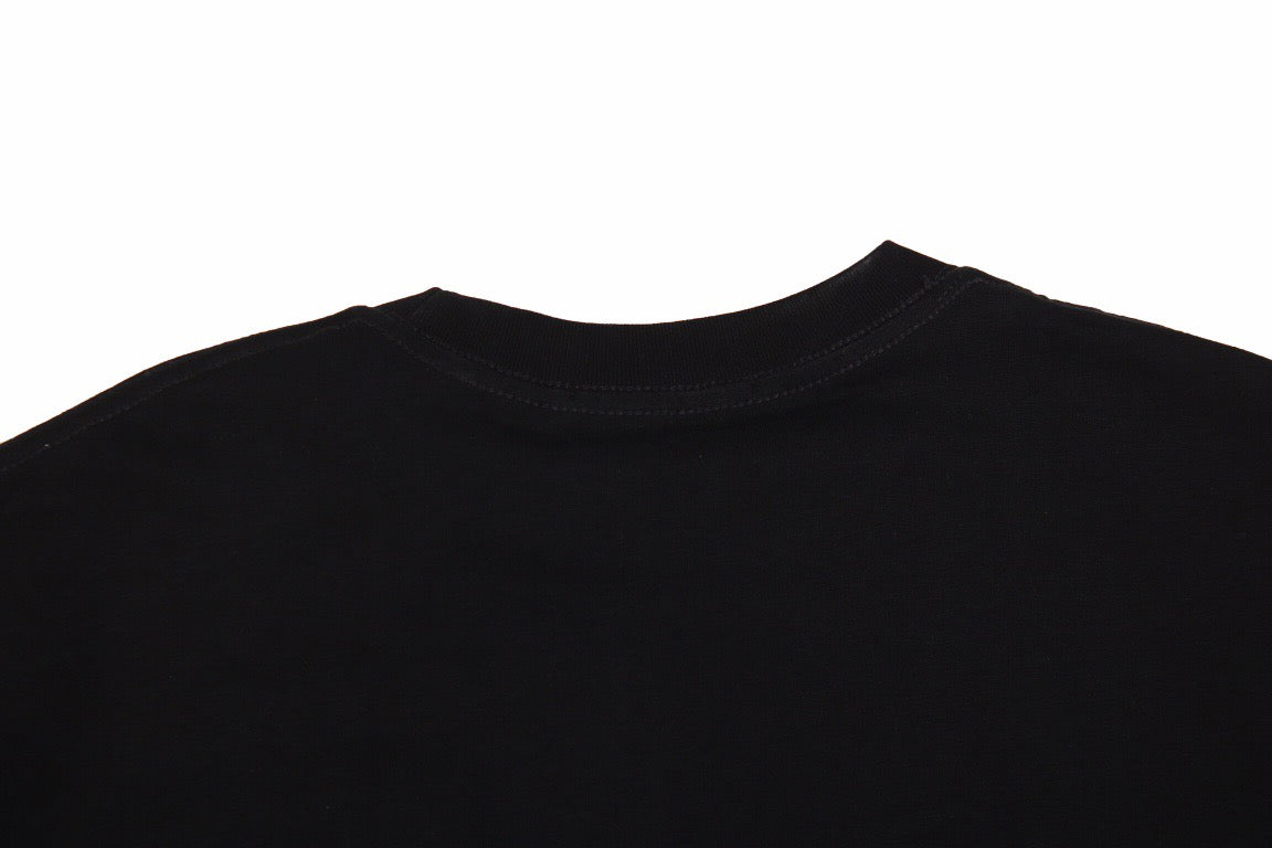Gucci T-shirt with Embroidered Cities - Phantom Kicks