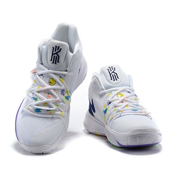 NIKE KYRIE 5 x HAVE A NIKE DAY - Phantom Kicks