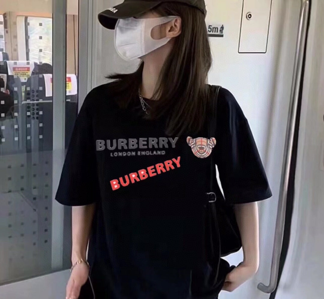 Burberry London England T-Shirt - Black - Phantom Kicks