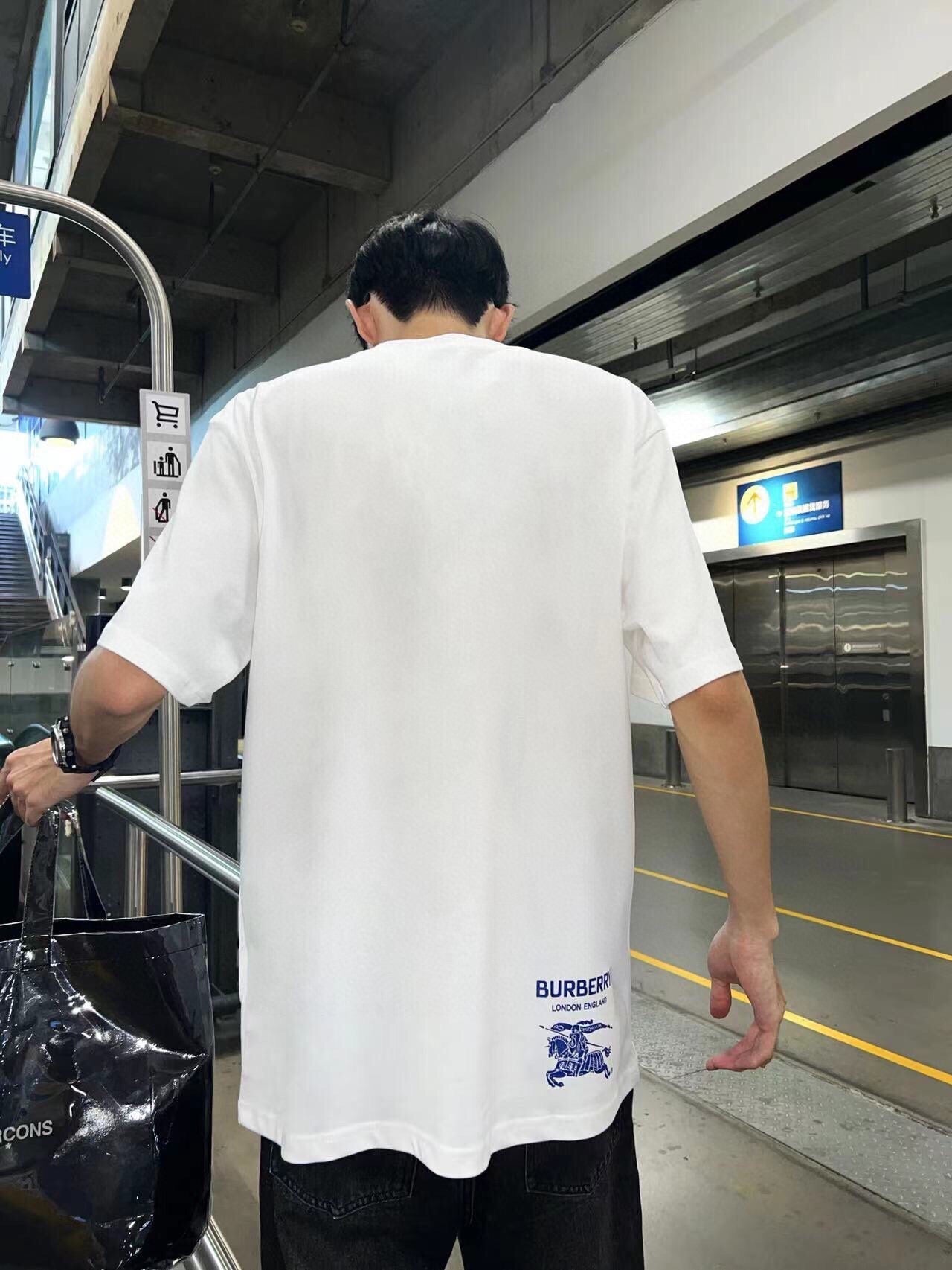 BURBERRY LONDON ENGLAND LOGO T-SHIRT WHITE - Phantom Kicks