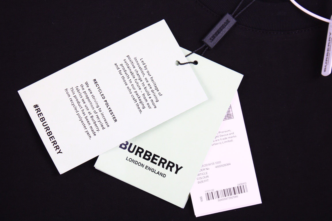 Burberry T-shirt with Check Pocket - Phantom Kicks