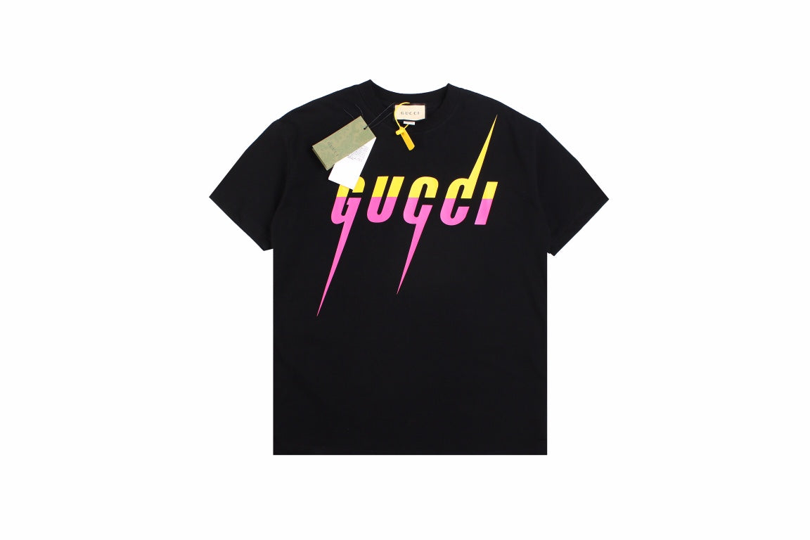 Gucci T-shirt with Retro Logo (Black) - Phantom Kicks