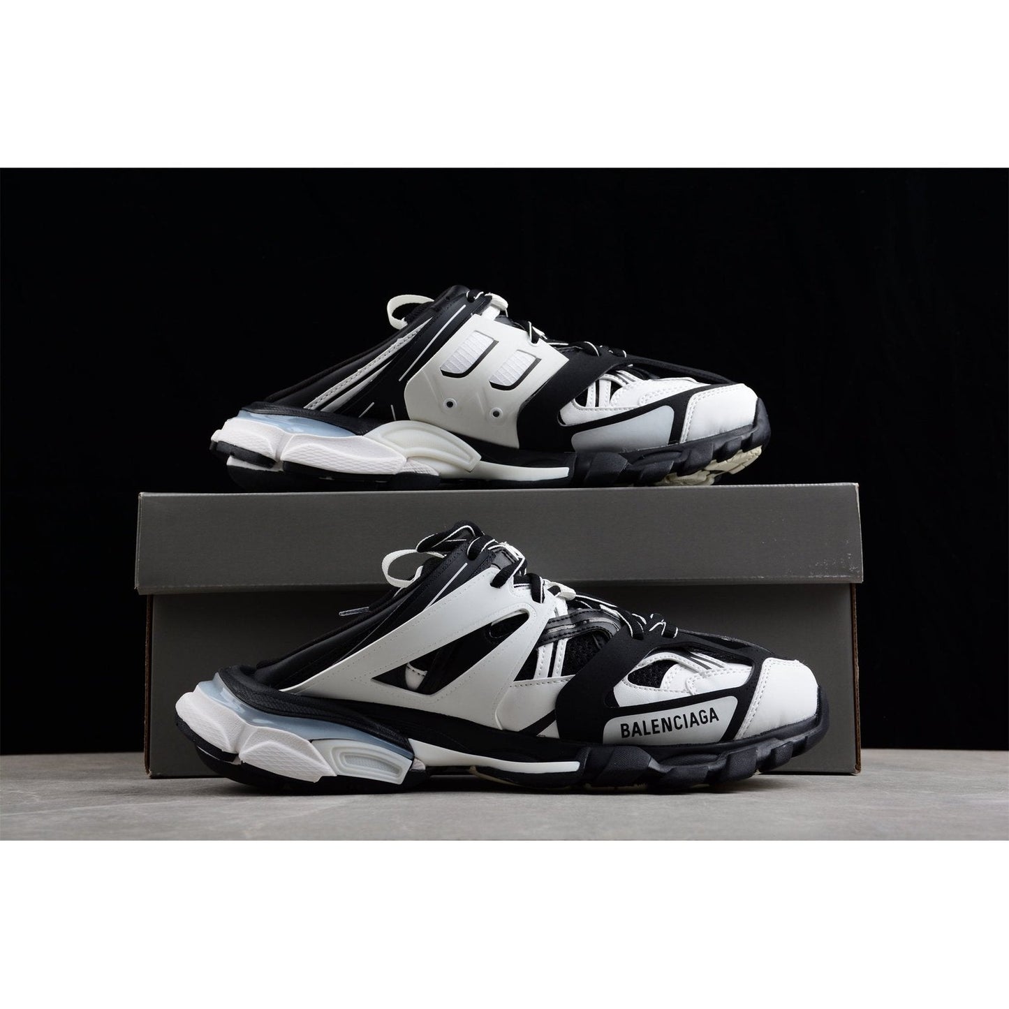 BALENCIAGA TRACK MULE x BLACK WHITE - Phantom Kicks