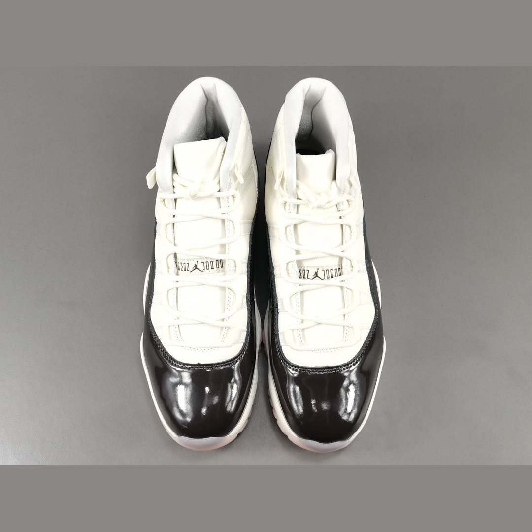 JORDAN 11 RETRO x NEOPOLITAN - Phantom Kicks