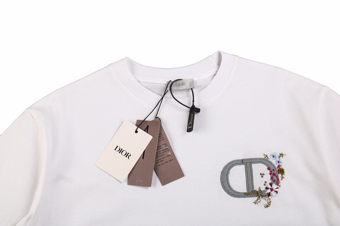 Dior T-Shirt with Floral CD Logo - Phantom Kicks