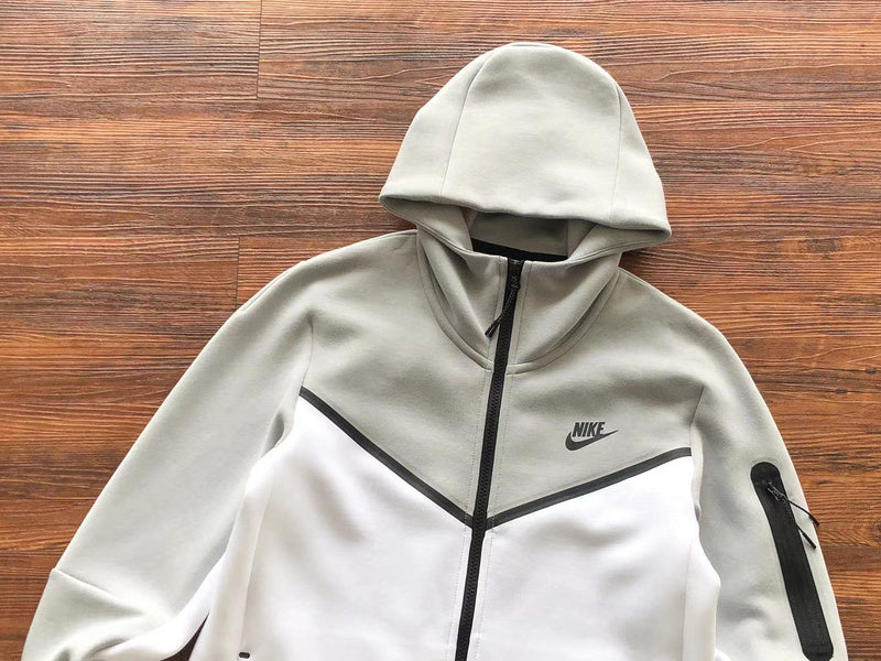 NIKE TECH FLEECE HOODIE x WHITE/GREY - Phantom Kicks