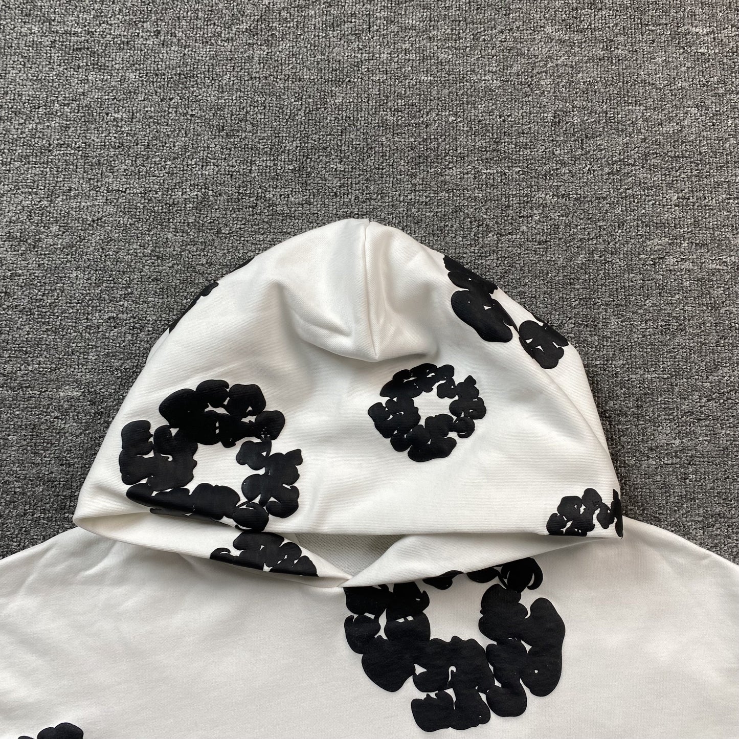 DENIM TEARS COTTON WREATH HOODIE WHITE - Phantom Kicks