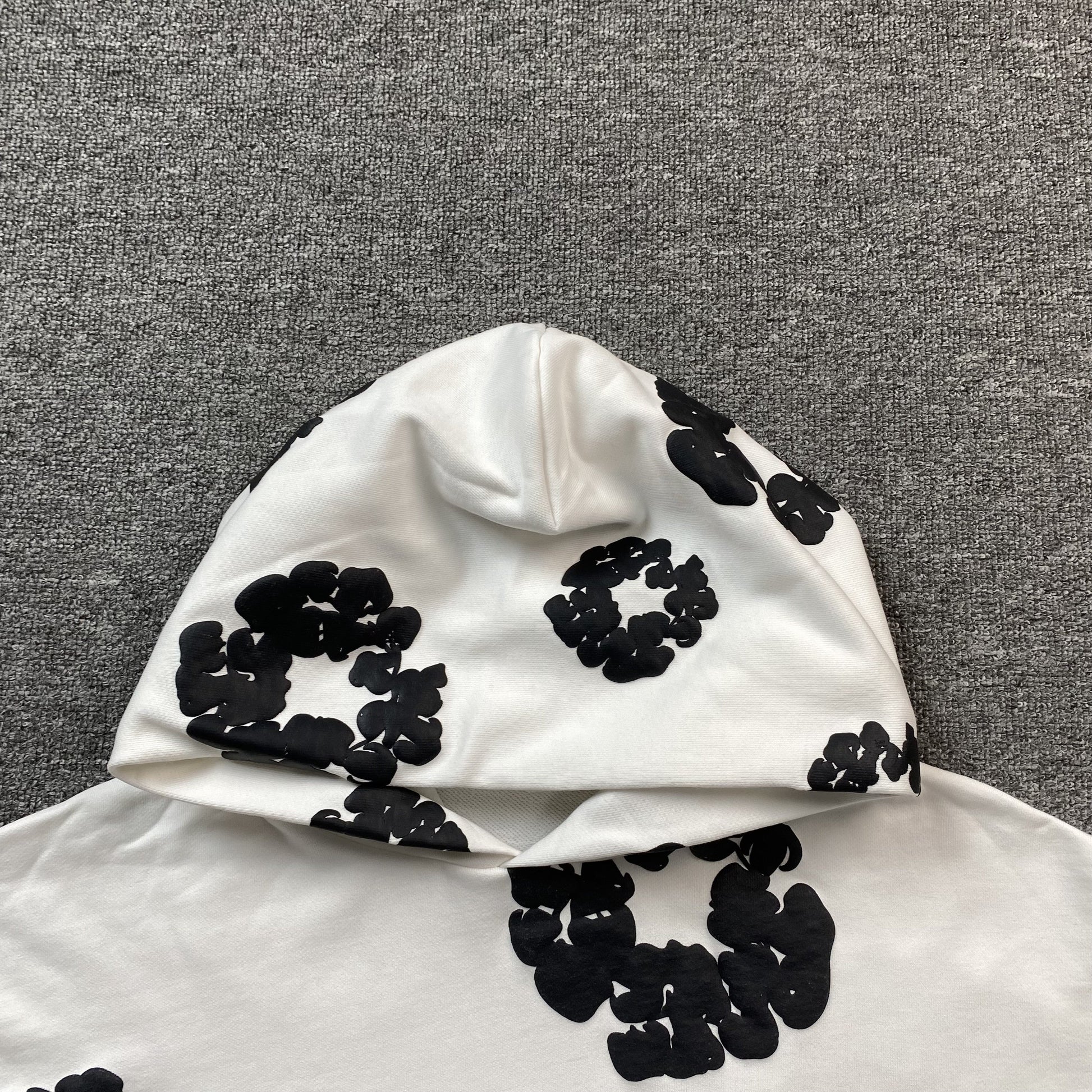 DENIM TEARS COTTON WREATH HOODIE WHITE - Phantom Kicks