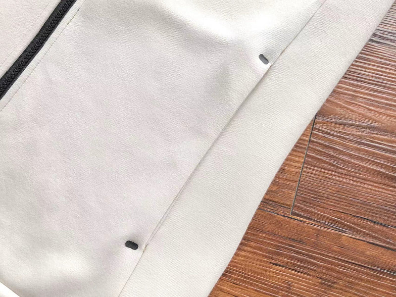 NIKE TECH FLEECE HOODIE x SANDALWOOD/LIGHT BONE WHITE - Phantom Kicks