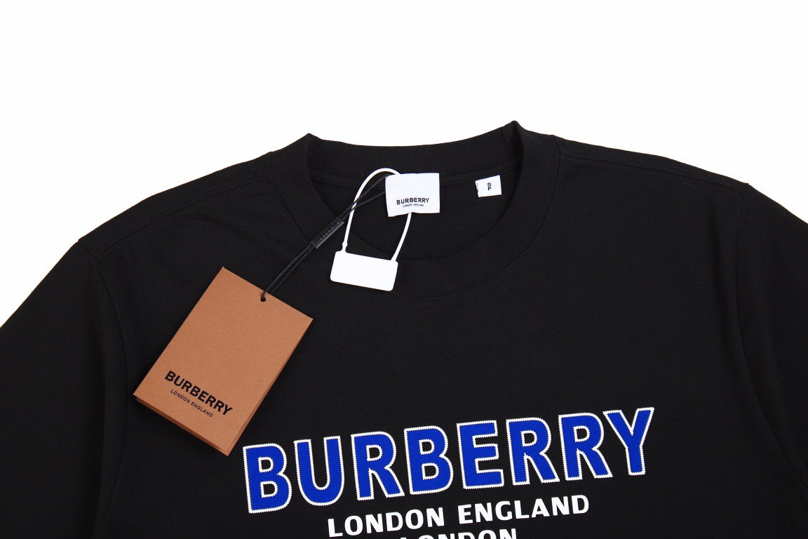 Burberry T-shirt with London England Logo - Phantom Kicks