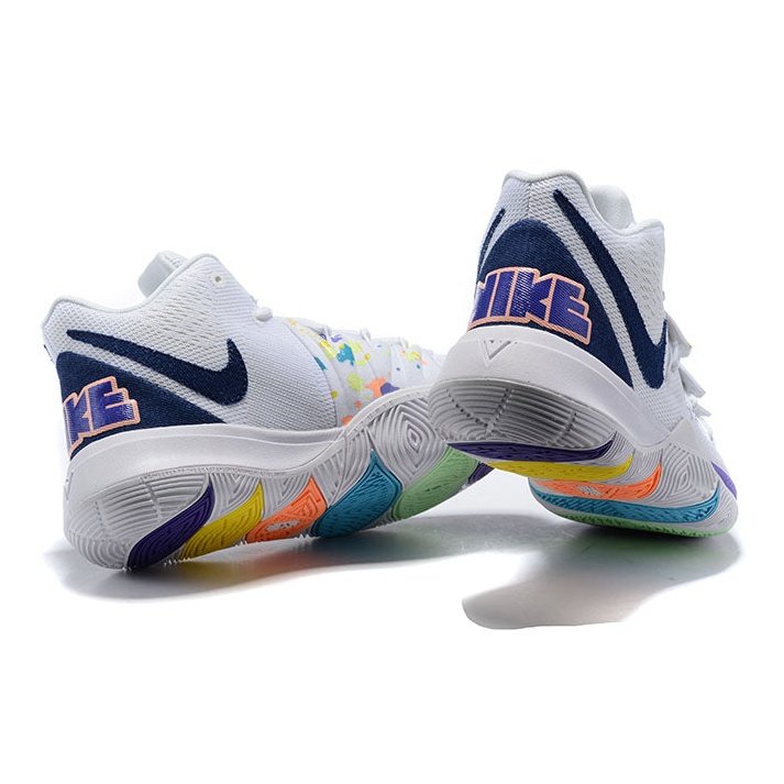 NIKE KYRIE 5 x HAVE A NIKE DAY - Phantom Kicks