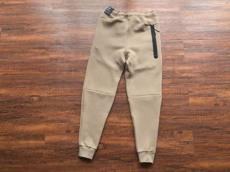 NIKE TECH FLEECE PANTS x SANDALWOOD/LIGHT BONE WHITE - Phantom Kicks