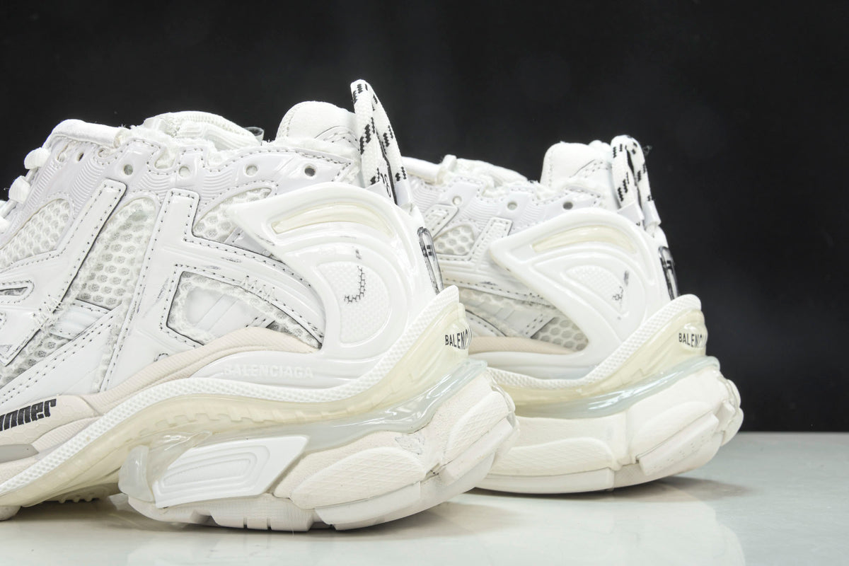B Runner White