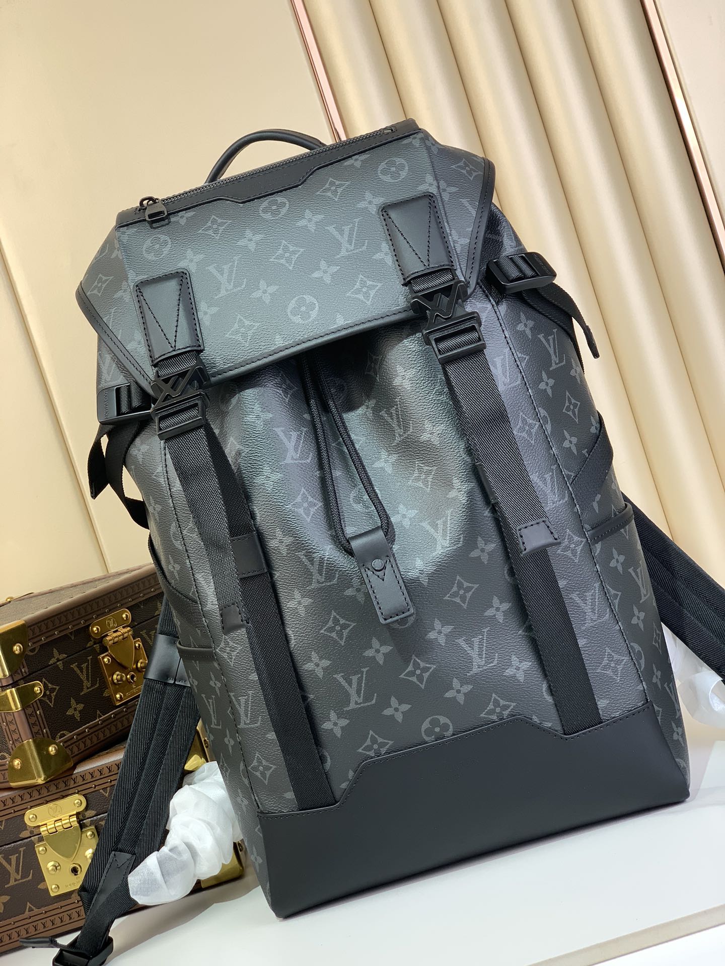 LOUIS VUITTON MONOGRAM ECLIPSE REVERSE PM GRAY - Phantom Kicks