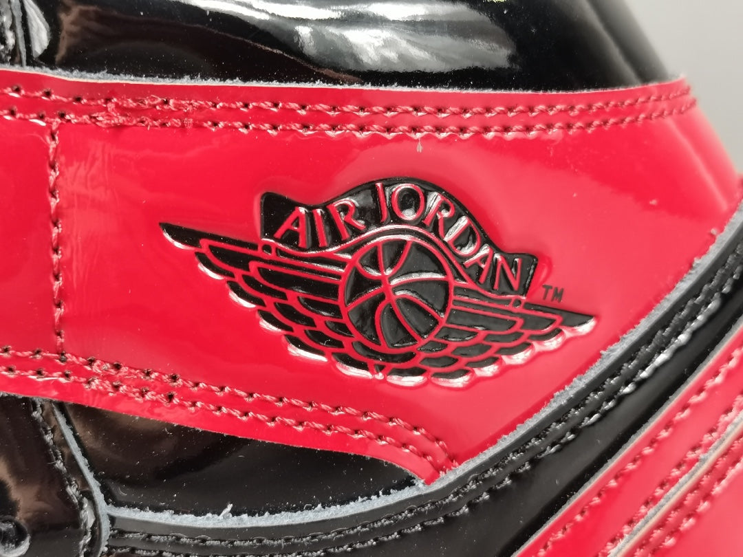 JORDAN 1 HIGH OG x PATENT BRED - Phantom Kicks