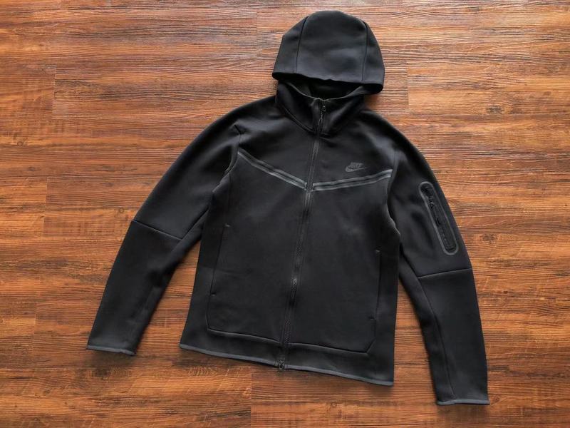 NIKE TECH FLEECE HOODIE x BLACK - Phantom Kicks