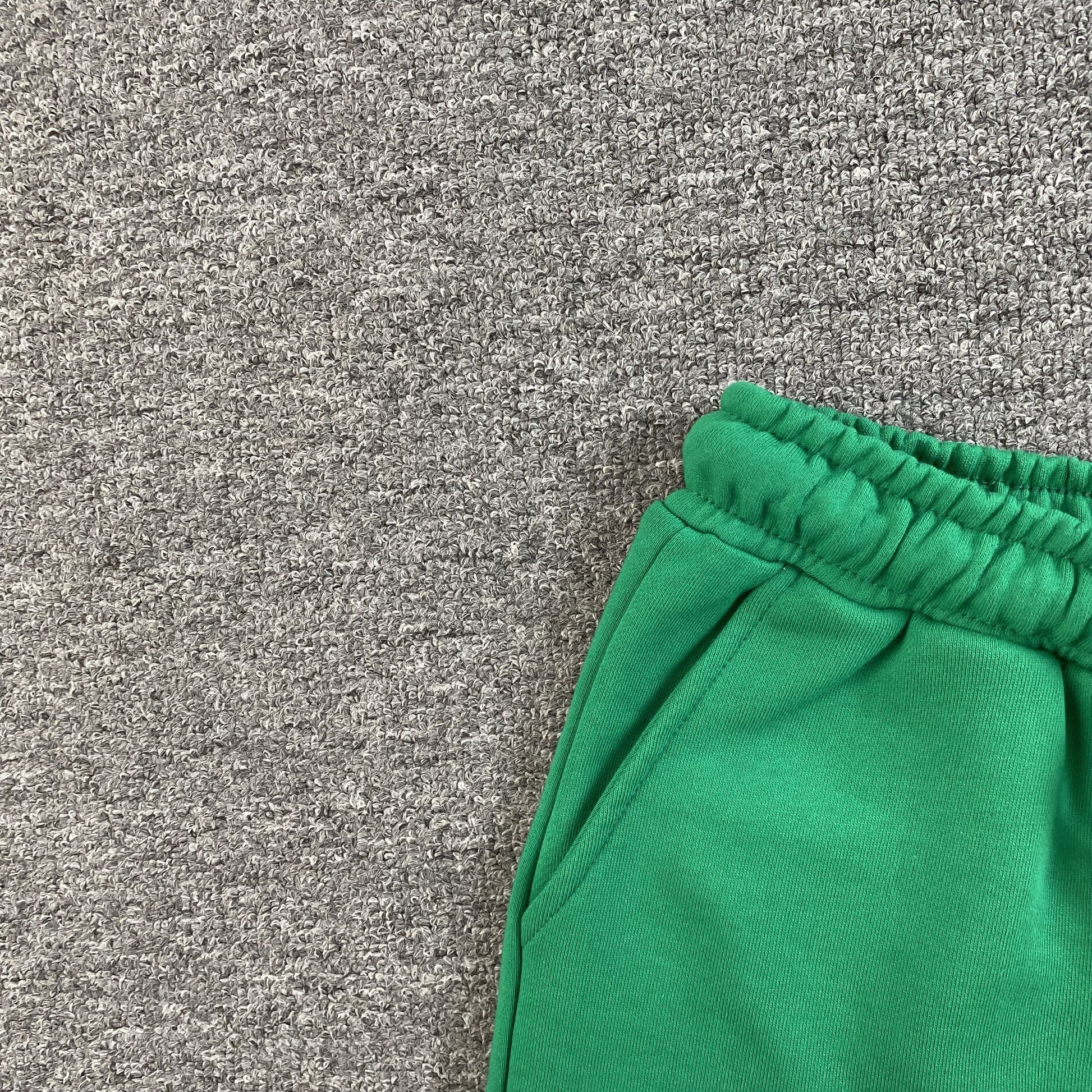 SYNA WORLD SHORTS GREEN - Phantom Kicks