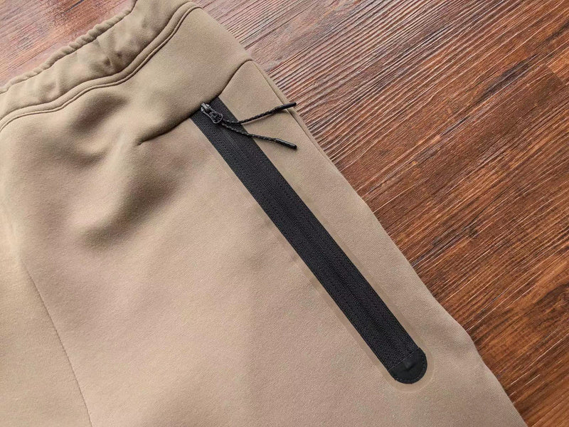 NIKE TECH FLEECE PANTS x SANDALWOOD/LIGHT BONE WHITE - Phantom Kicks