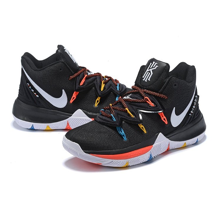 NIKE KYRIE 5 x FRIENDS - Phantom Kicks
