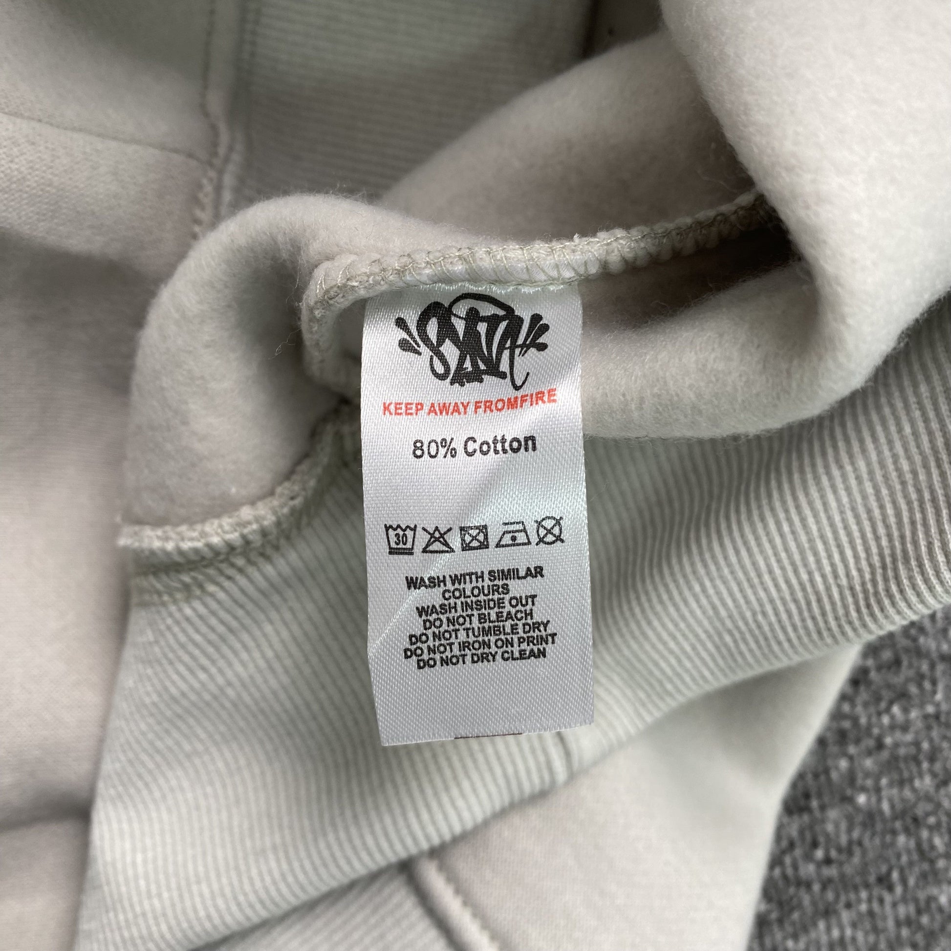 SYNA WORLD HOOD LOGO HOODIE GREY PINK - Phantom Kicks