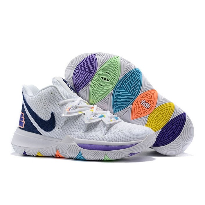 NIKE KYRIE 5 x HAVE A NIKE DAY - Phantom Kicks