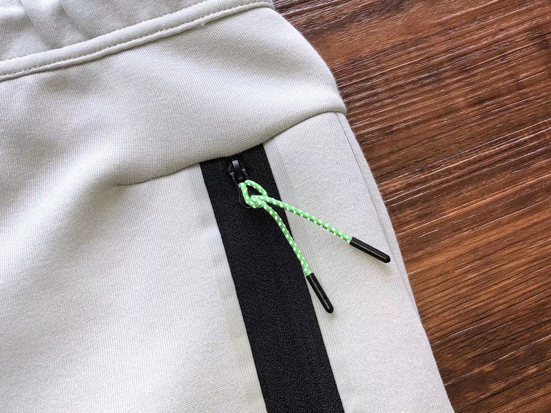 NIKE TECH FLEECE PANTS x GREY/BLACK/GREEN - Phantom Kicks