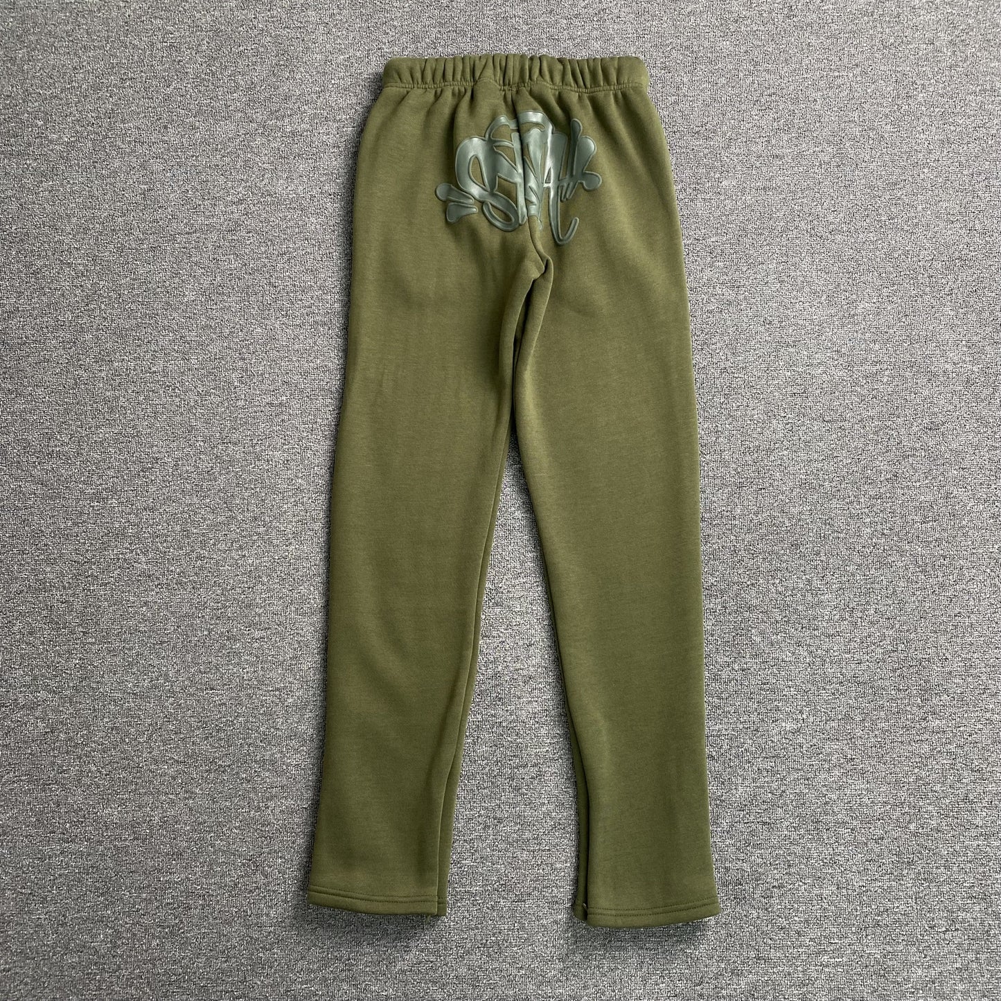SYNA WORLD SYNA LOGO SWEATPANTS SAGE - Phantom Kicks