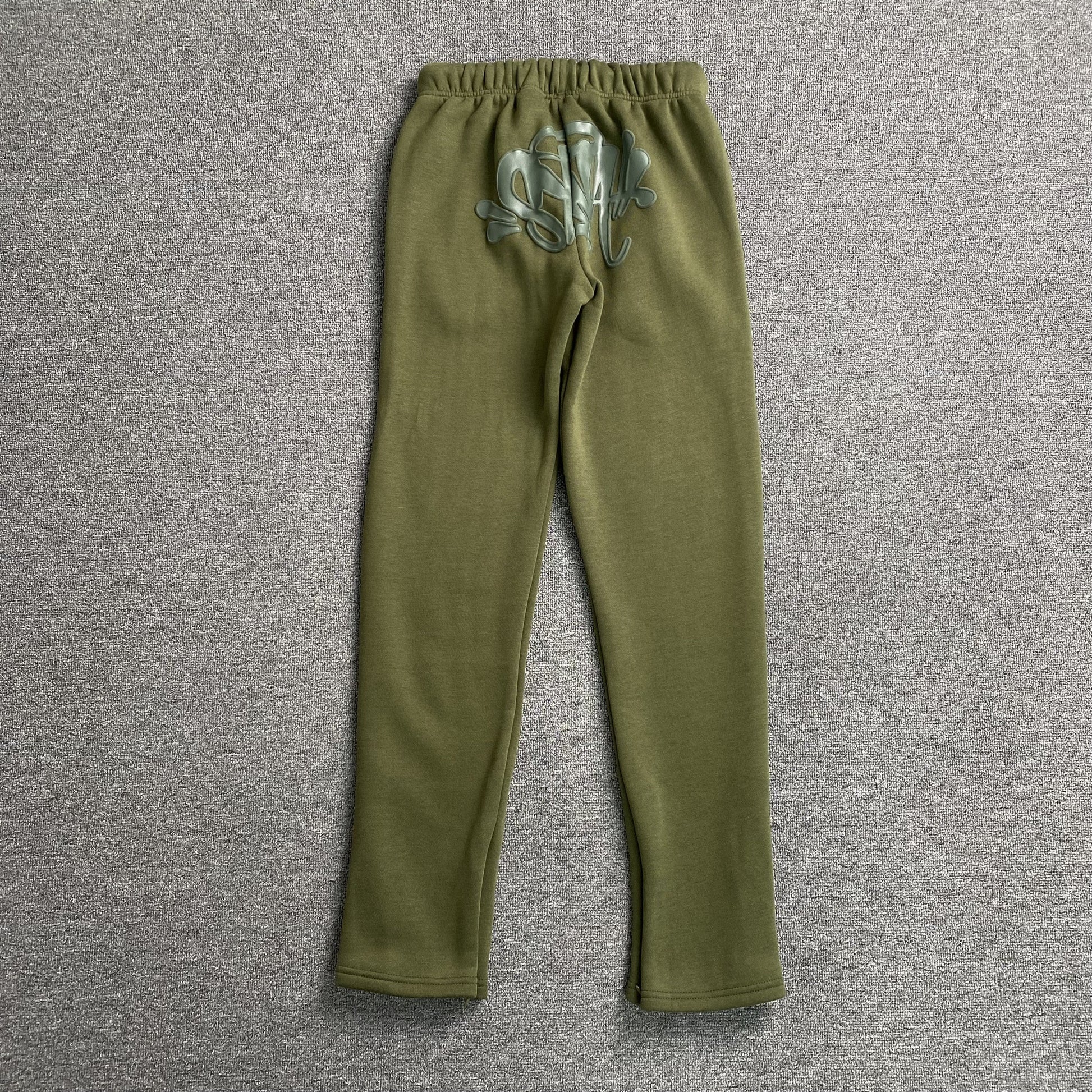 SYNA WORLD SYNA LOGO SWEATPANTS SAGE - Phantom Kicks
