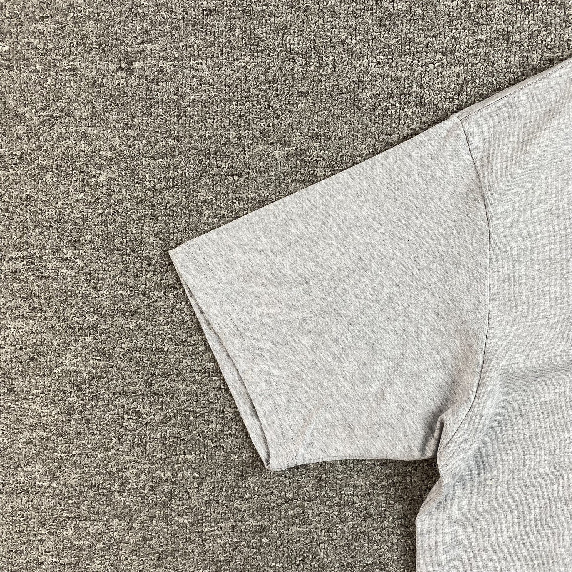 SYNA WORLD T-SHIRT GREY - Phantom Kicks