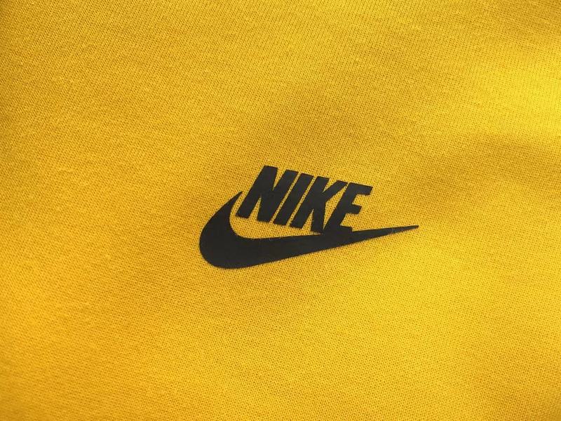 NIKE TECH FLEECE PANTS x YELLOW - Phantom Kicks