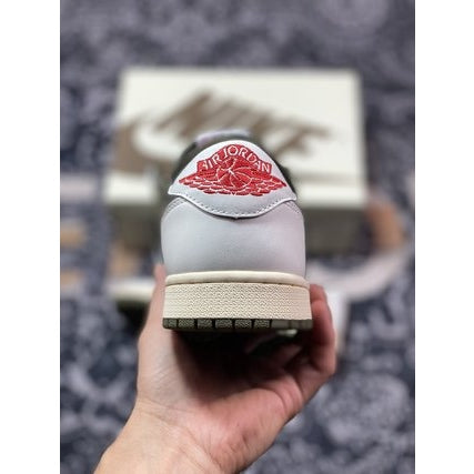 JORDAN 1 LOW x TRAVIS SCOTT MEDIUM OLIVE - Phantom Kicks