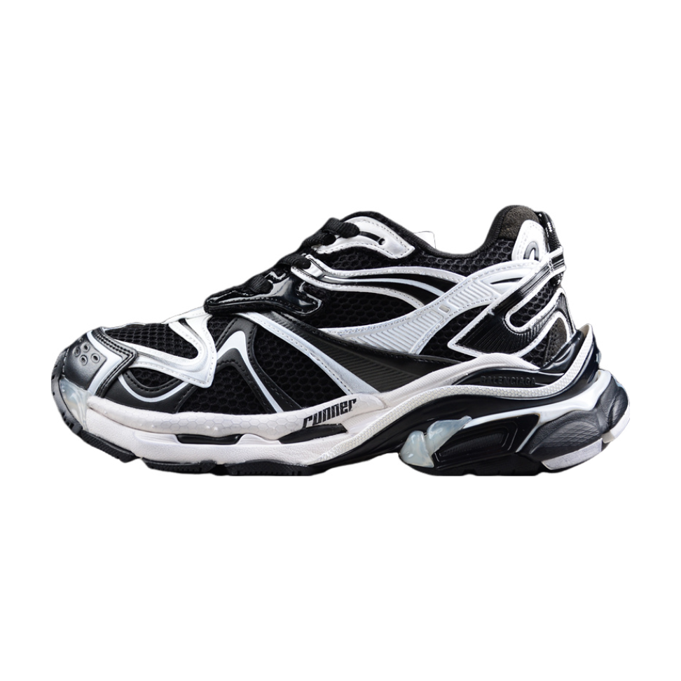 BALENCIAGA RUNNER x BLACK WHITE - Phantom Kicks
