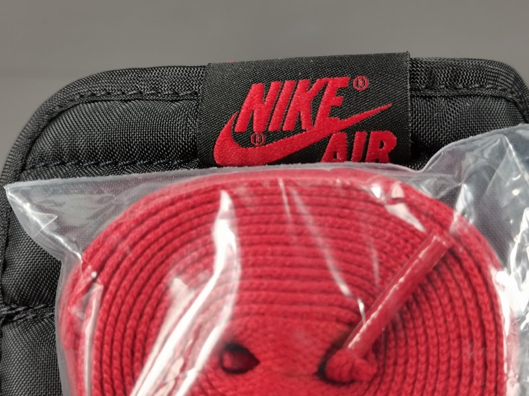 JORDAN 1 HIGH OG x PATENT BRED - Phantom Kicks