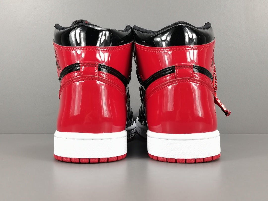 JORDAN 1 HIGH OG x PATENT BRED - Phantom Kicks