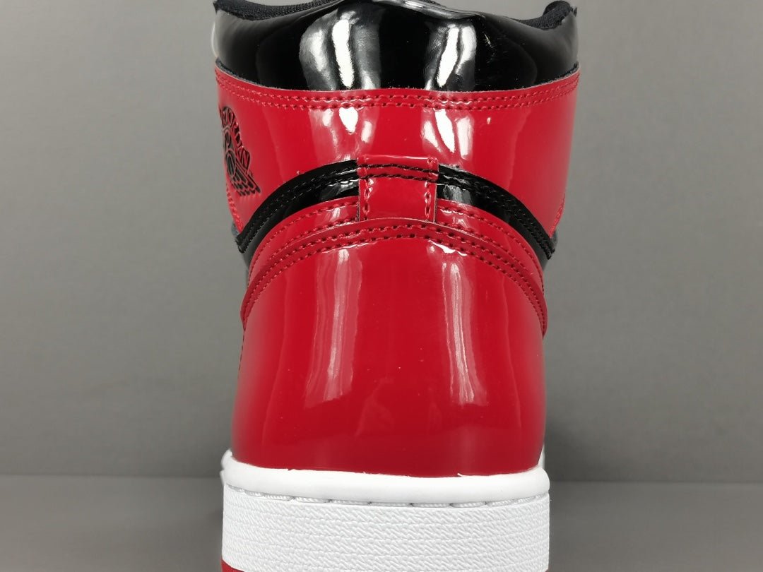 JORDAN 1 HIGH OG x PATENT BRED - Phantom Kicks