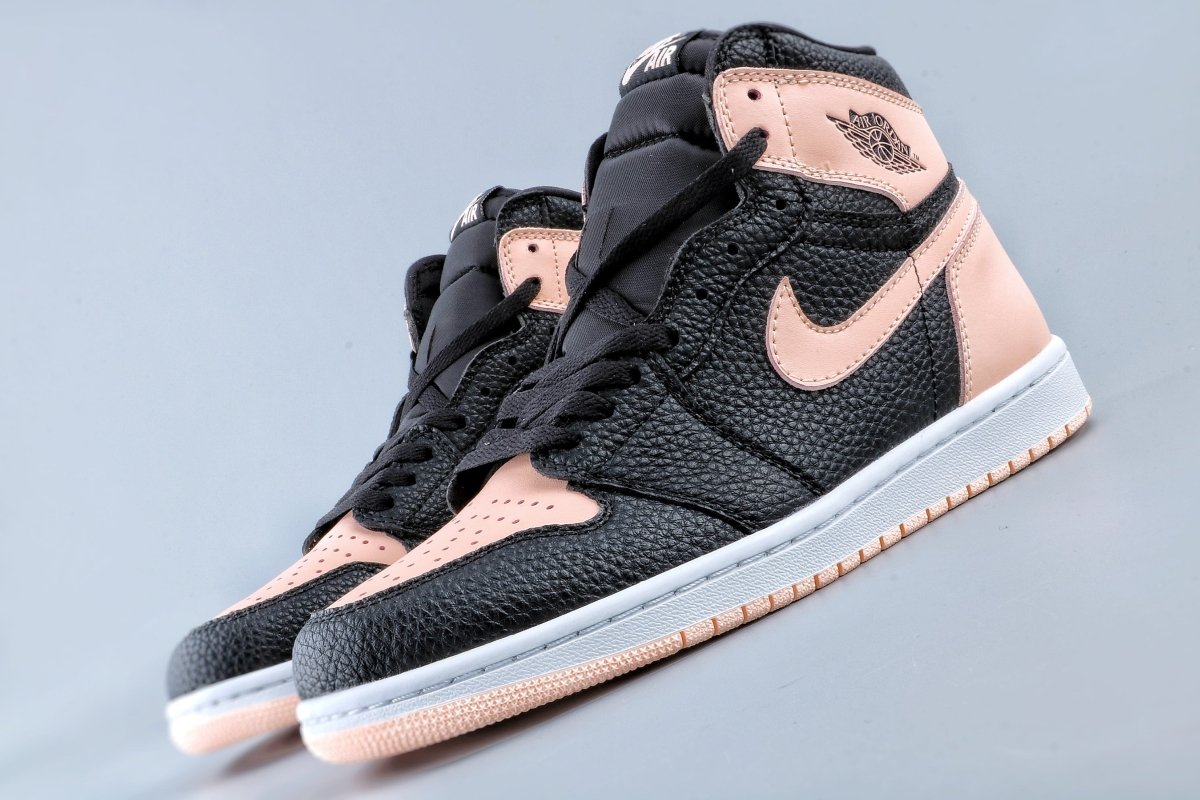 JORDAN 1 HIGH x BLACK CRIMSON TINT - Phantom Kicks