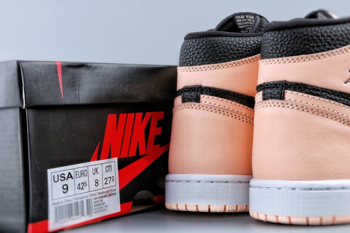 JORDAN 1 HIGH x BLACK CRIMSON TINT - Phantom Kicks