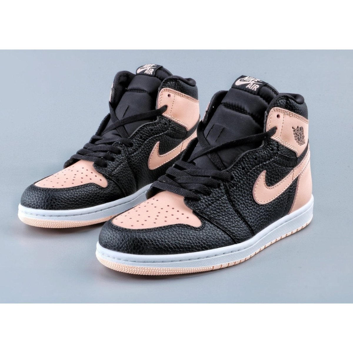 JORDAN 1 HIGH x BLACK CRIMSON TINT - Phantom Kicks