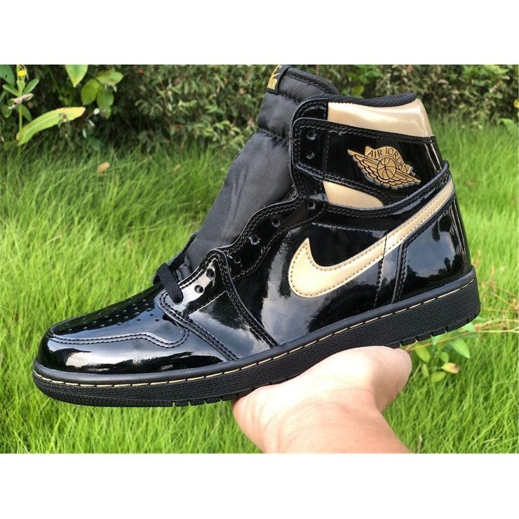 JORDAN 1 HIGH x BLACK METALLIC GOLD - Phantom Kicks