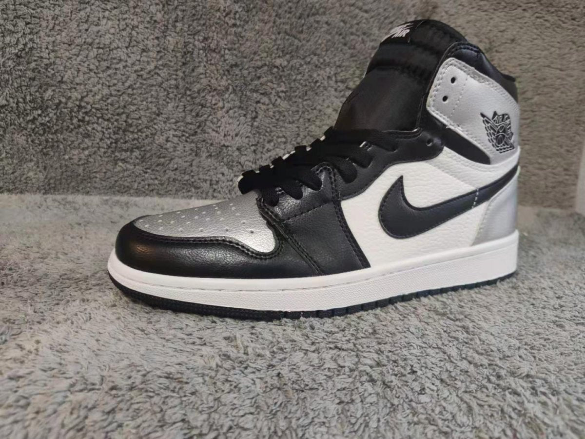 JORDAN 1 HIGH x SILVER TOE - Phantom Kicks