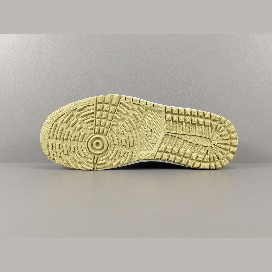 JORDAN 1 LOW GOLF x TRAVIS SCOTT NEUTRAL OLIVE - Phantom Kicks