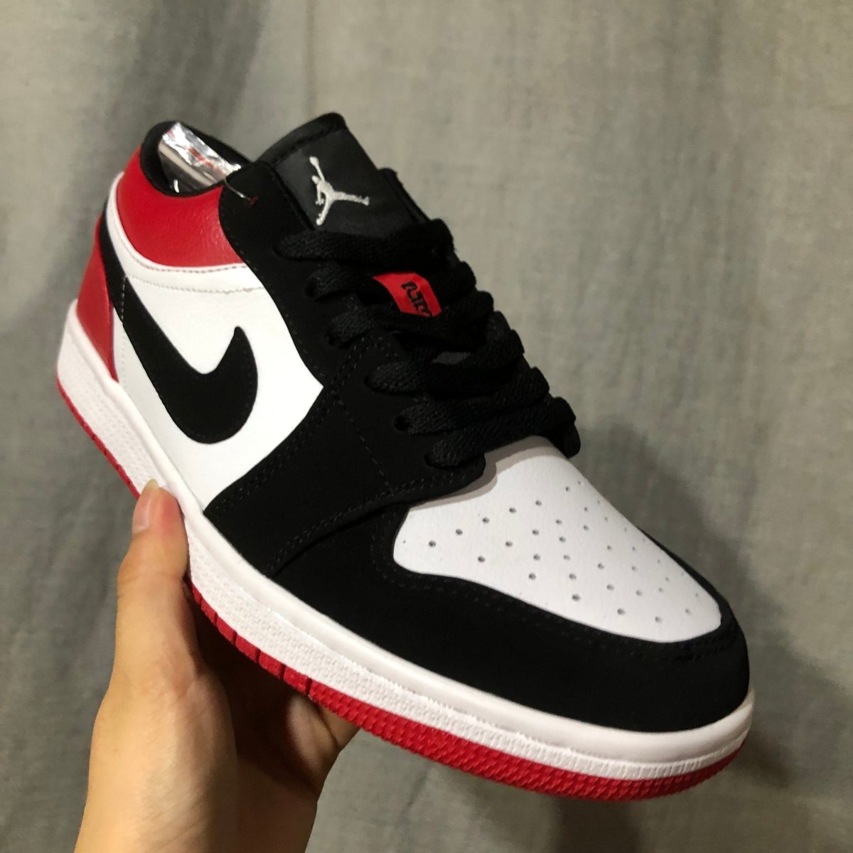JORDAN 1 LOW x BRED TOE - Phantom Kicks