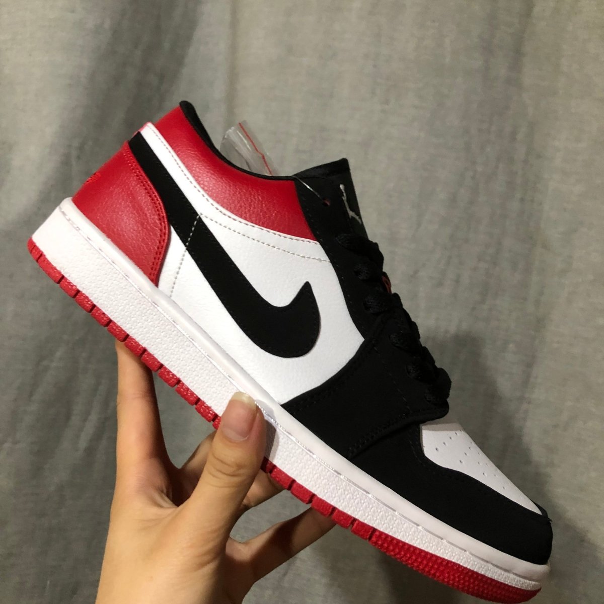 JORDAN 1 LOW x BRED TOE - Phantom Kicks