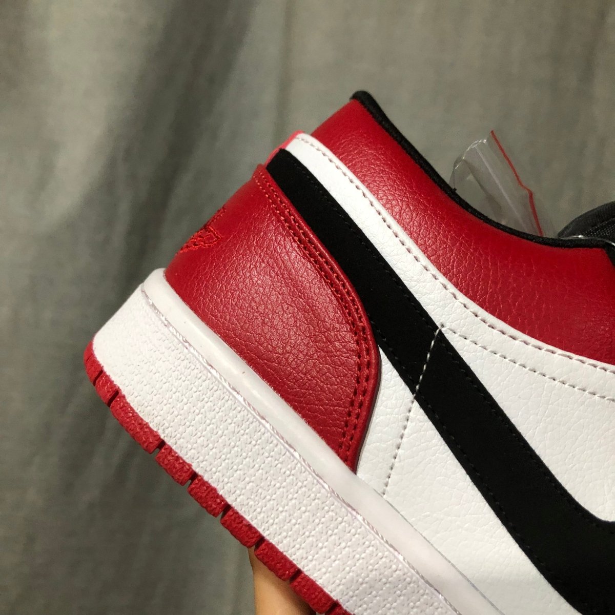 JORDAN 1 LOW x BRED TOE - Phantom Kicks