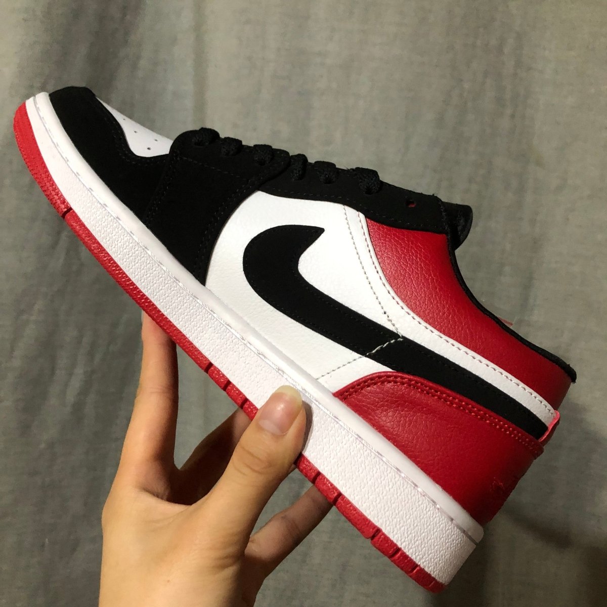 JORDAN 1 LOW x BRED TOE - Phantom Kicks